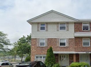 223-03 57th Ave FLOOR 2, Oakland Gardens, NY 11364