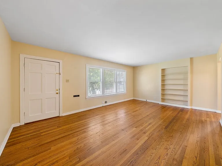 229 Alexander Hamilton Dr #1 — Photo 5