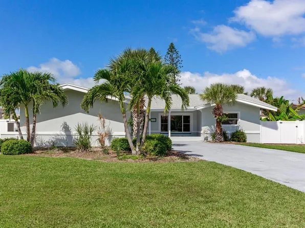 10120 Paradise Blvd, Treasure Island, FL 33706