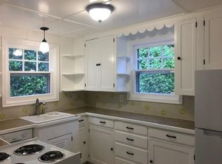 9038 SW 25th Ave APT 3, Portland, OR 97219