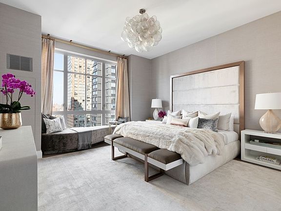 4th image of 200 E 95th St #15C