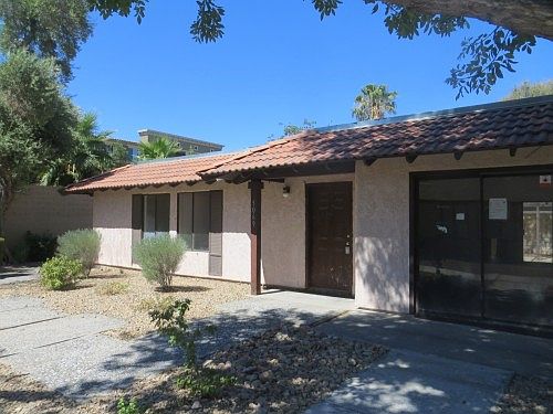 1st image of 5069 Village Dr