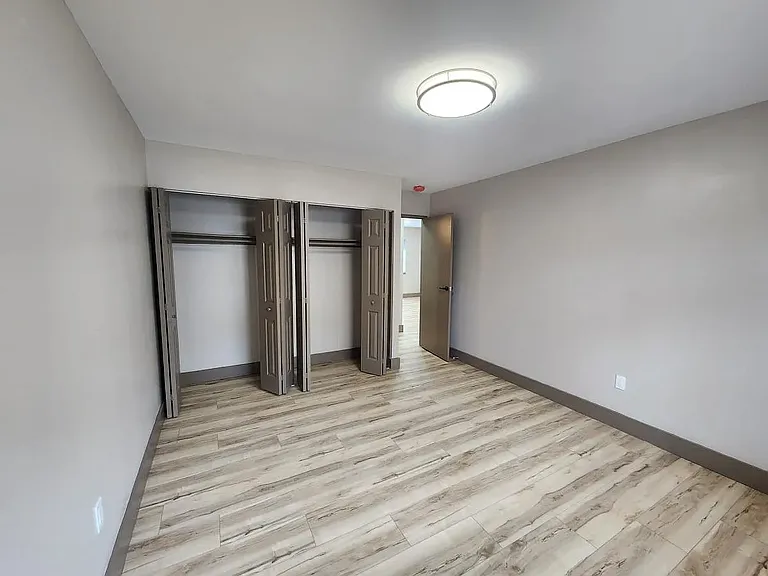 44C02 Osborn Rd #C02 — Photo 13