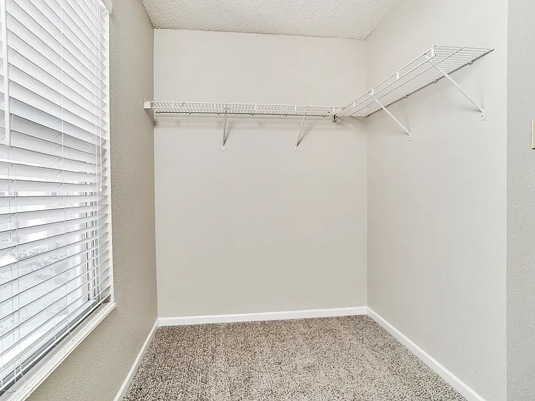 14169 Clapboard Dr — Photo 32