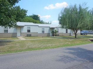 106 N 9th St, Henryetta, OK 74437