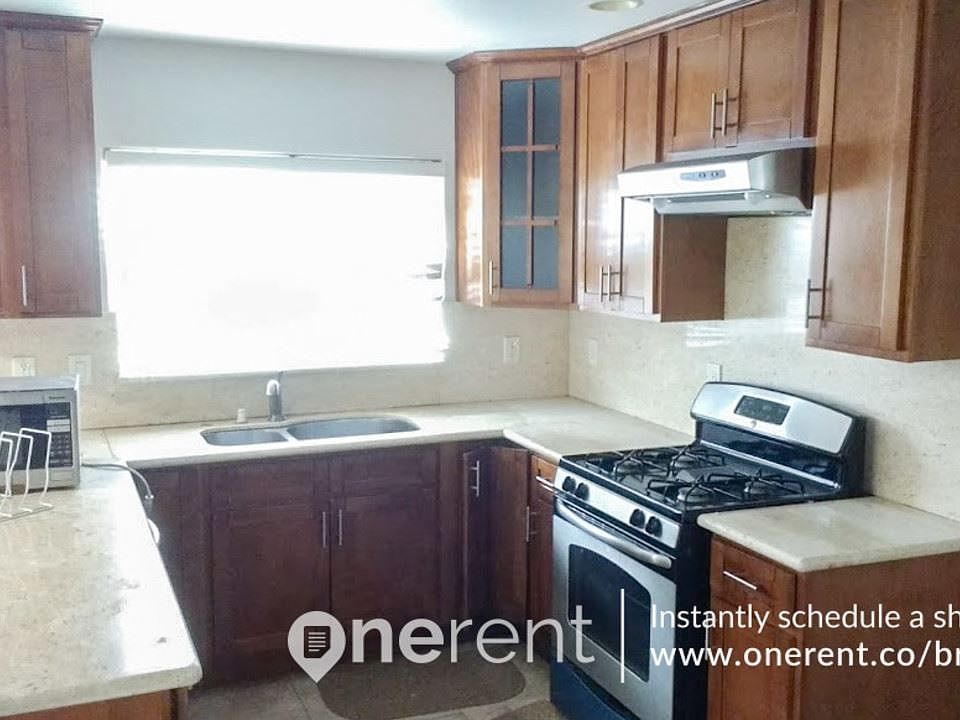 1st image of 44886 Parkmeadow Dr