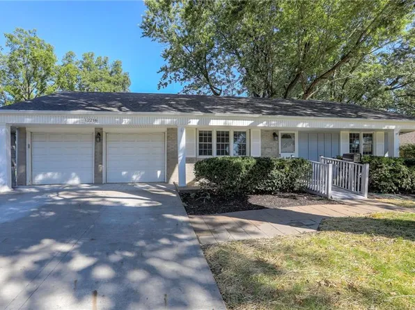 12216 E 49th Ter S, Independence, MO 64055