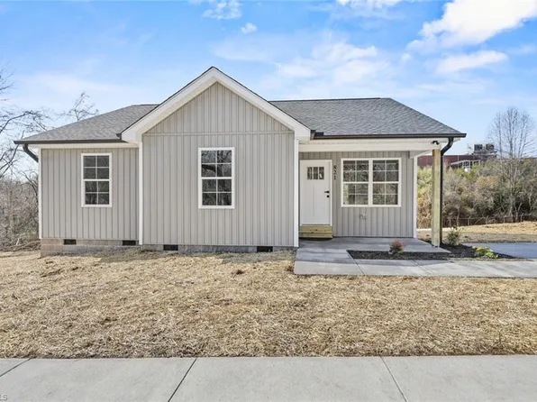 821 N Bridge St, Eden, NC 27288