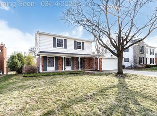 1937 Alhambra Dr, Ann Arbor, MI
