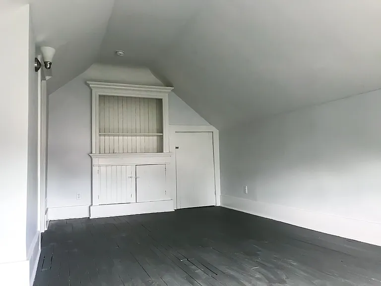 42 Myron Ave — Photo 10