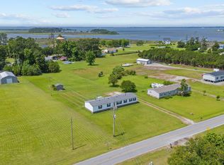 275 Channel Rock Rd, Beaufort, NC 28516