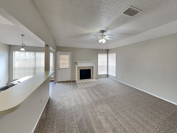 2nd image of 221 Seegers Dr