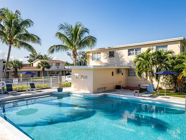 Villas of Boynton Beach — Photo 1