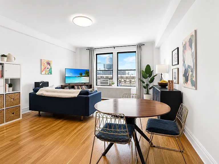 280 Riverside Dr #15M — Photo 1