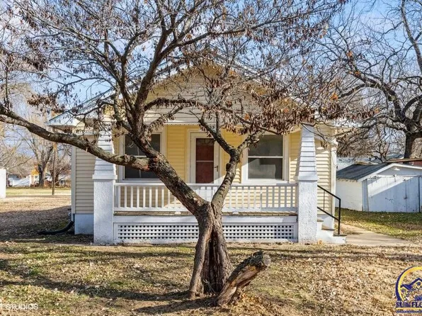 2022 NW Taylor St, Topeka, KS 66608