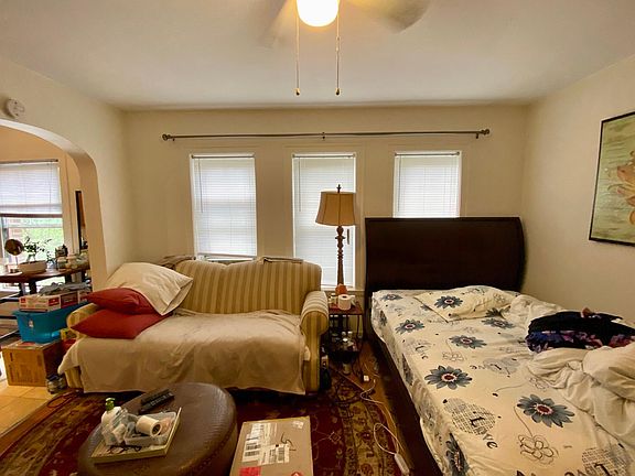 2nd image of 2146 N Dayton St APT 304