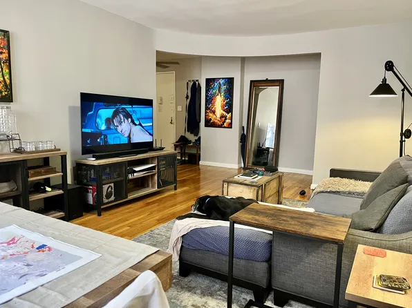 330 Lenox Road image 3 of 17