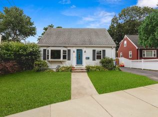 407 Metropolitan Ave, Roslindale, MA 02131