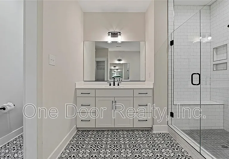 5320 Linkshire Ln — Photo 44