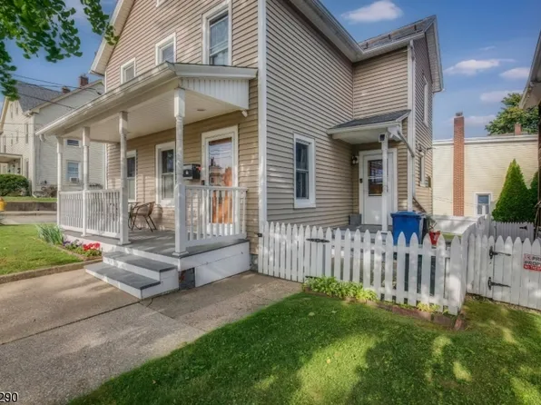 27 Moran St, Newton Town, NJ 07860