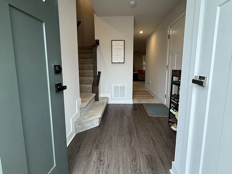 105 Big Woods Dr — Photo 2
