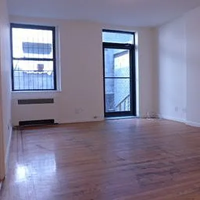 Rented by AJ Clarke | media 30