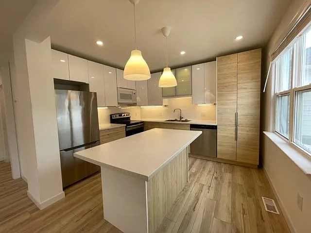420 Courtland Ave E #1 — Photo 7