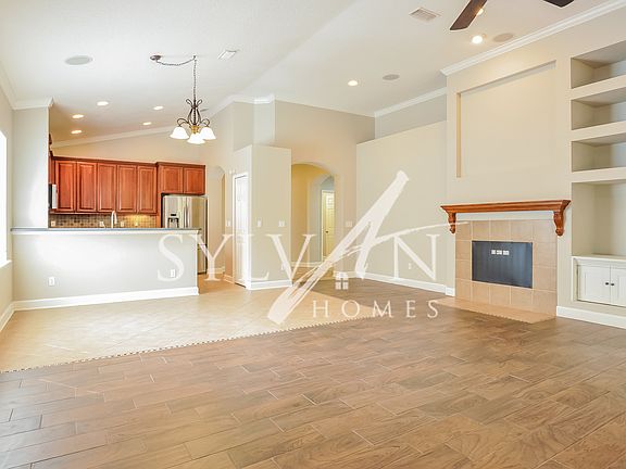018-photo-living-room-11946893_10102022