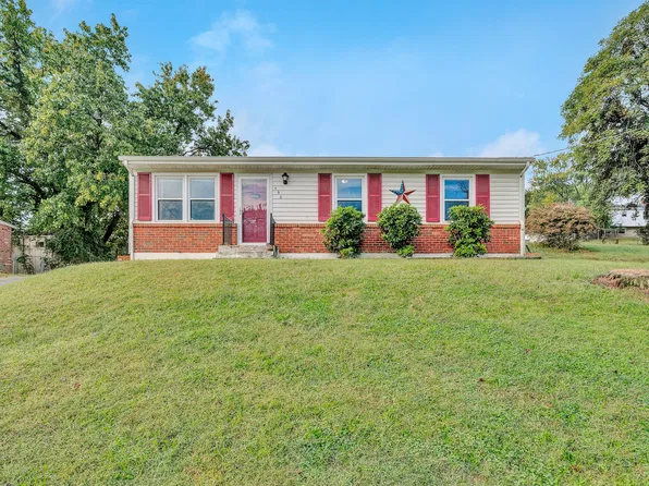 592 Stacie Dr, Vinton, VA 24179