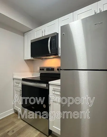 3405 Holdrege St #103 — Photo 2