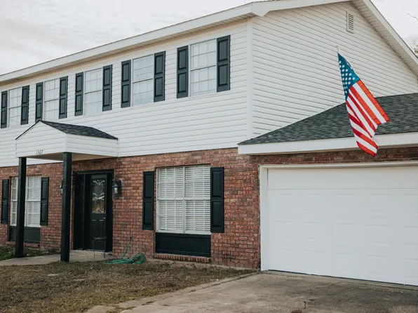 1607 Matilda St, Westlake, LA 70669