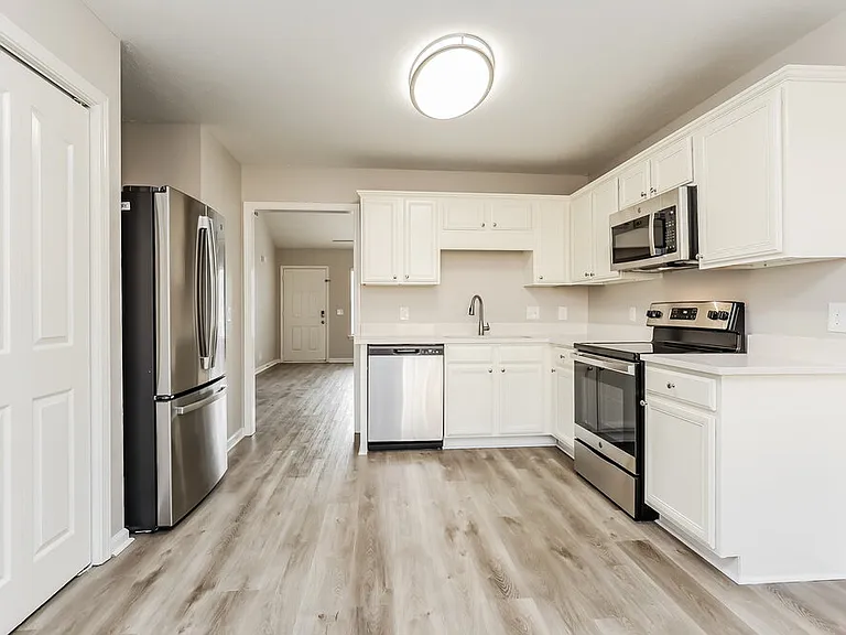 3025 Ace Wintermeyer Dr — Photo 10