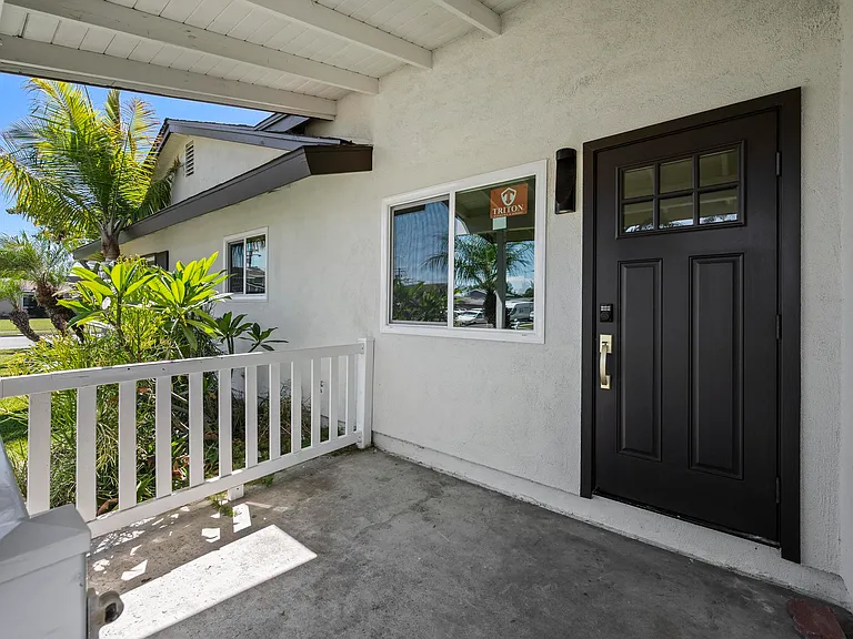 9433 Geranium Cir — Photo 15