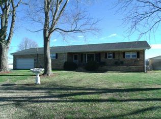 3127 Rowe Gap Rd, Belvidere, TN 37306