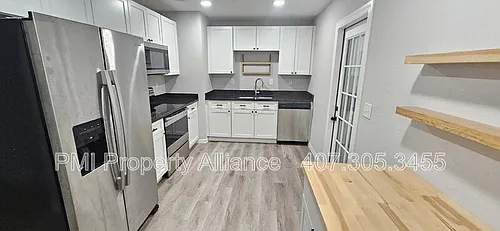 1515 Elliott St Photo 1