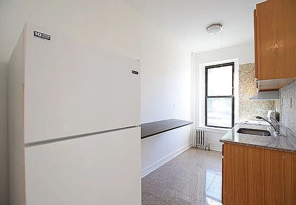 5th image of 2284 2nd Ave APT 3A