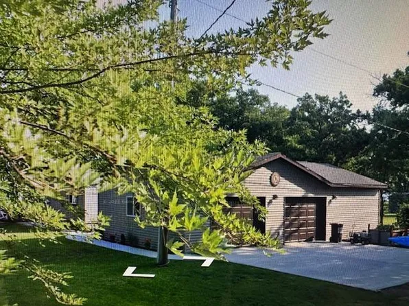 44727 Yellow Pine Dr, Perham, MN 56573