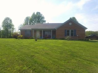 102 Custer Dr, Lake Waynoka, OH 45171