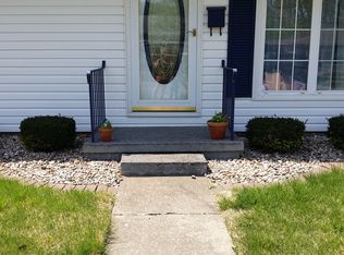 425 Illinois Ave, Mattoon, IL 61938