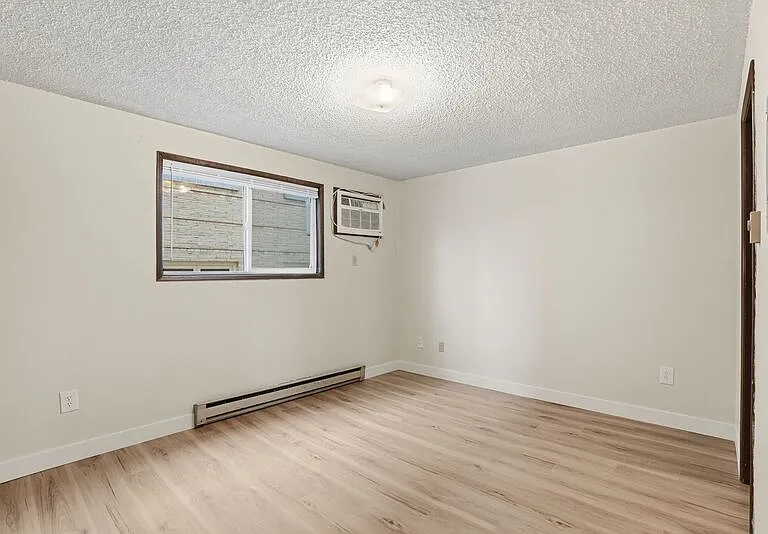 411 E Sinto Ave #201 — Photo 10