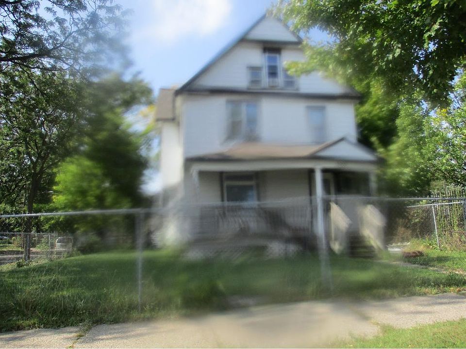 1st image of 3303 N 4th St