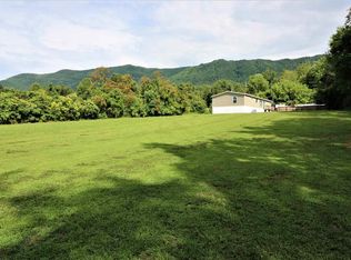 3818 Collier Loop, Dandridge, TN 37725