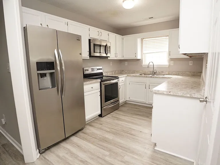 103 Eastgate Dr — Photo 7