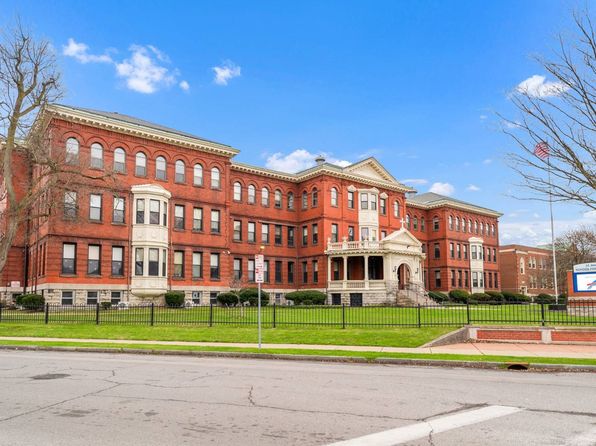 2294 Main St, Buffalo, NY 14214