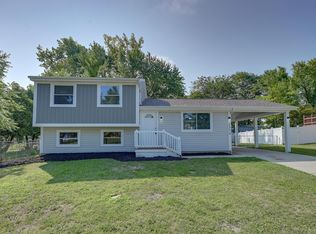 2354 Warfield Dr, Louisville, OH 43123