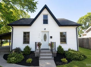 209 E 3rd St, O'fallon, IL 62269