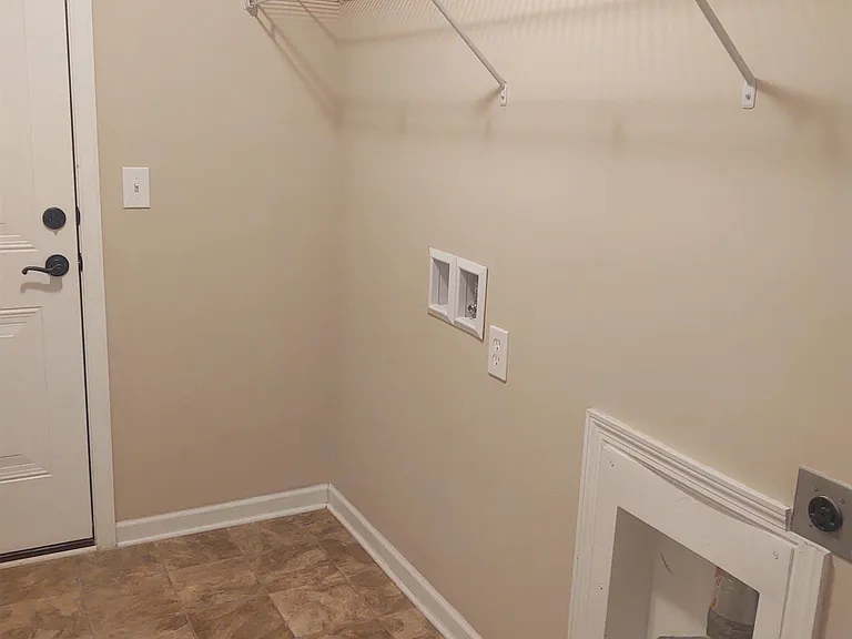 108 Hunter Way — Photo 18
