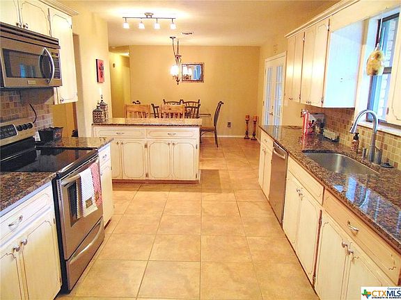 3rd image of 1805 Cody Dr