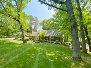 520 Marys Ln, Lewisburg, WV 24901
