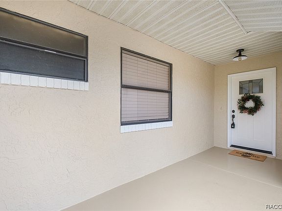 3rd image of 2155 N Gaston Ter